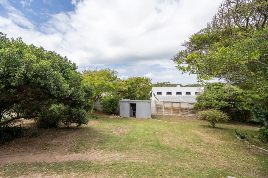 8 Bedroom Property for Sale in West Bank Eastern Cape